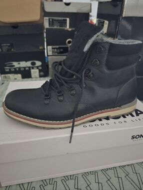 SONOMA Black Men's Lace-Up Boot with Red Accent